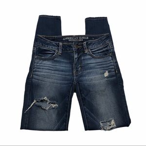 American Eagle Super Distressed Jegging 0495